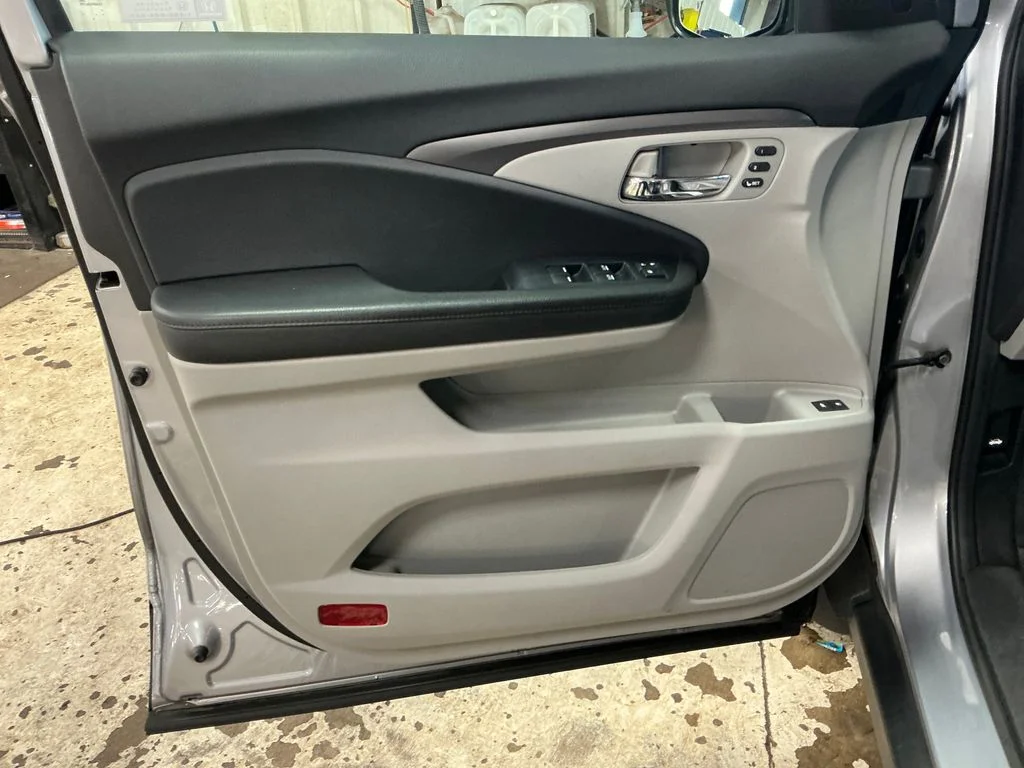 Used 2022  Honda EX-L image 14