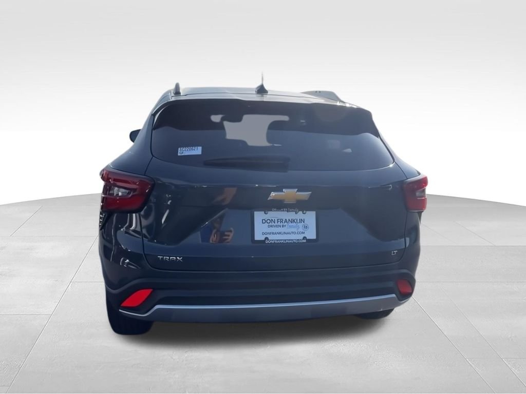 Used 2025 Gray Chevrolet LT image 6