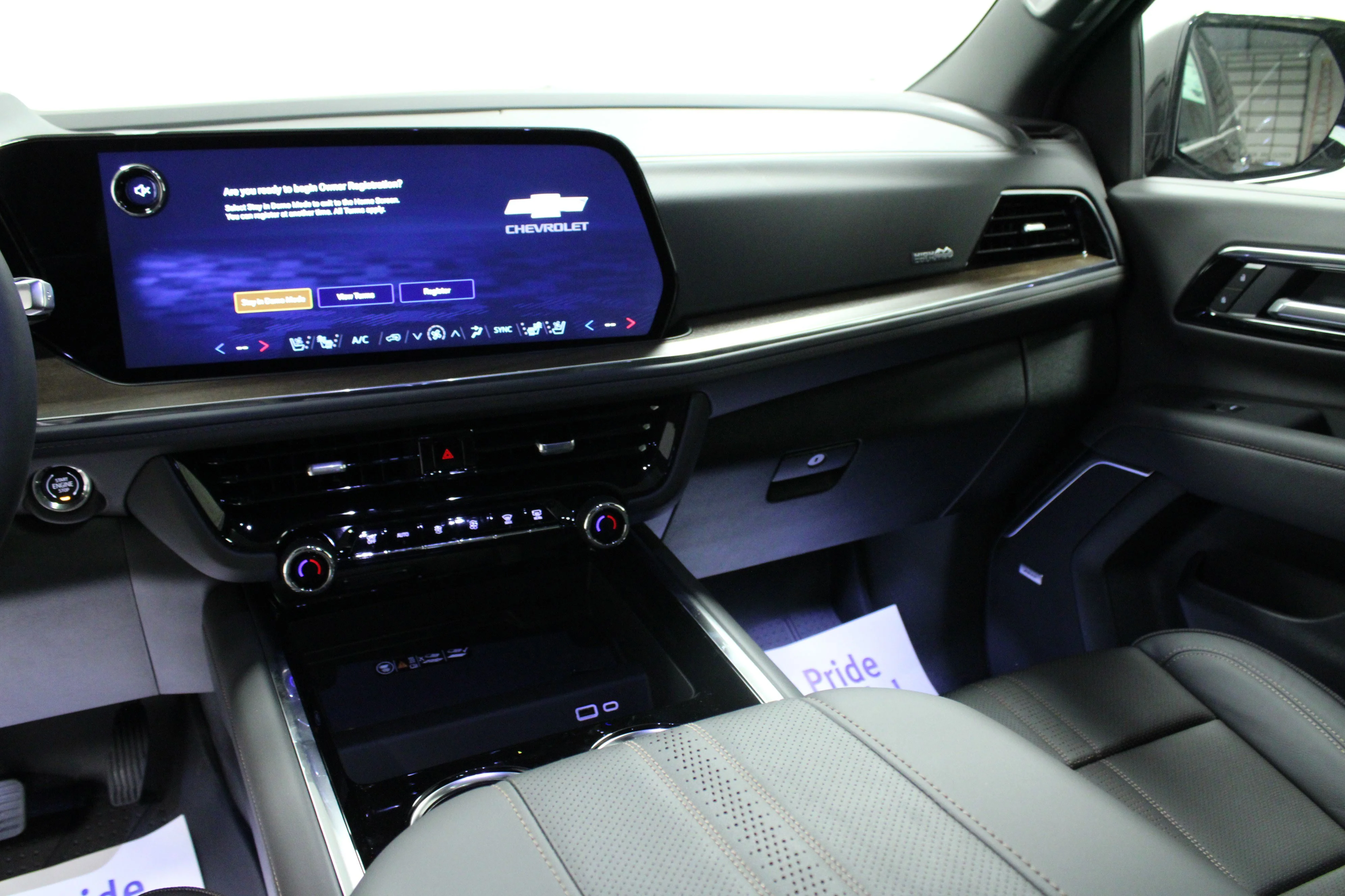 2026 Chevrolet Suburban High Country - Photo 20