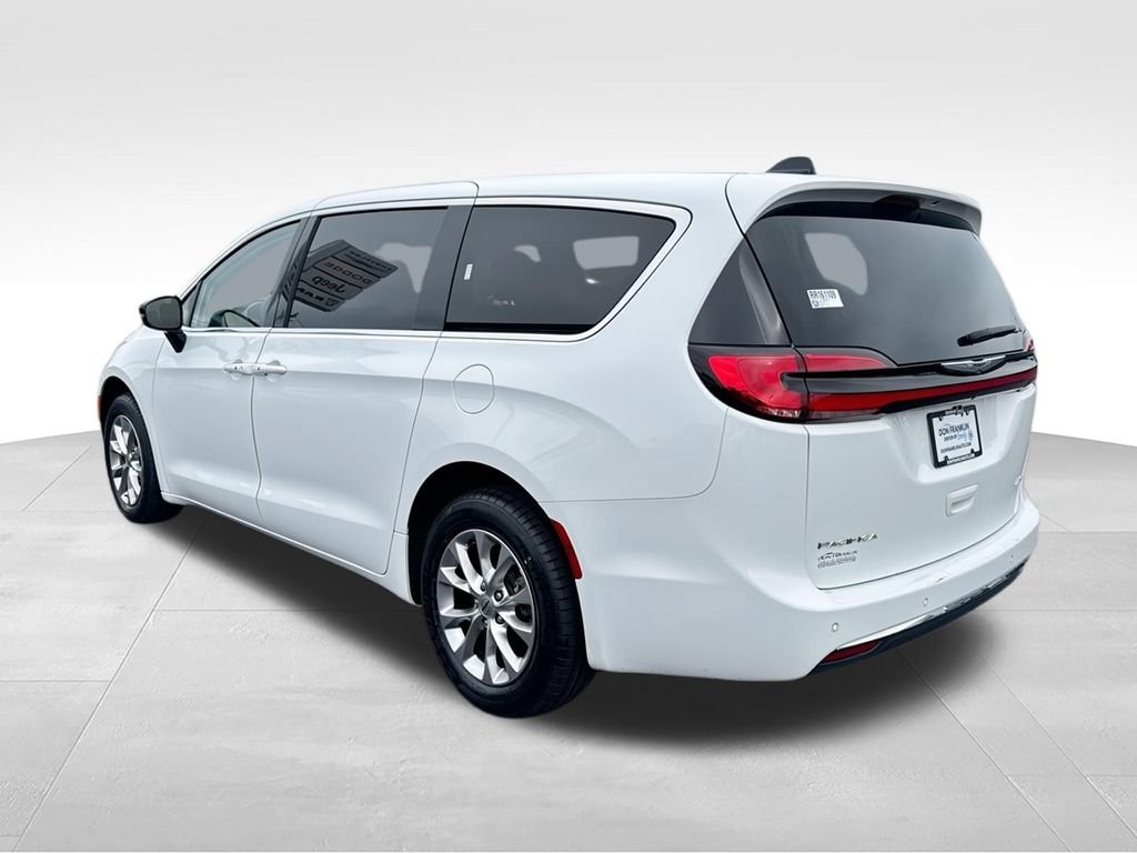 Used 2024 White Chrysler Touring L image 6