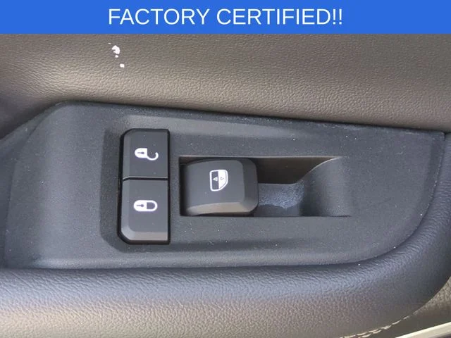 Used 2021 Black Jeep Altitude image 29