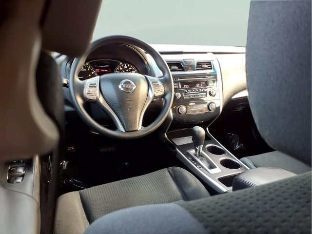Used 2015 Black Nissan 2.5 S image 5