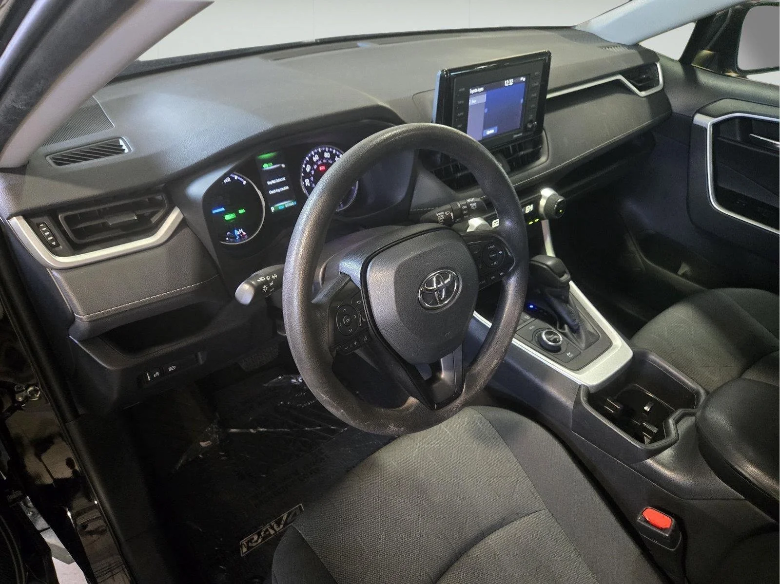 Used 2022 Midnight Black Metallic Toyota Hybrid XLE image 23