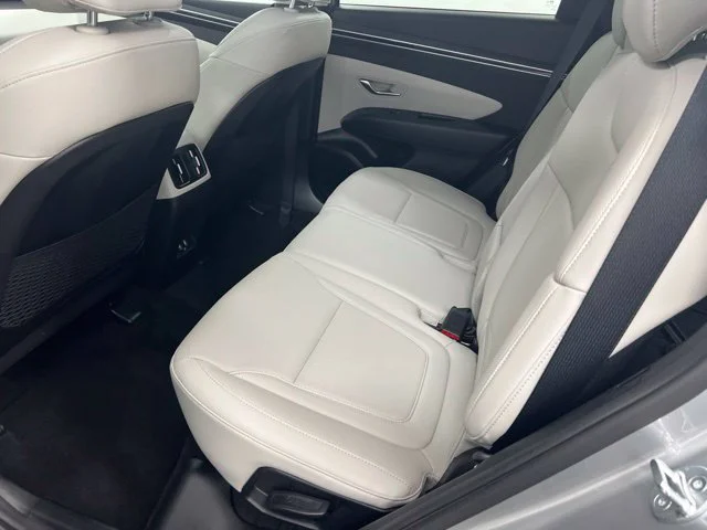 Used 2023 Silver Hyundai SEL image 11