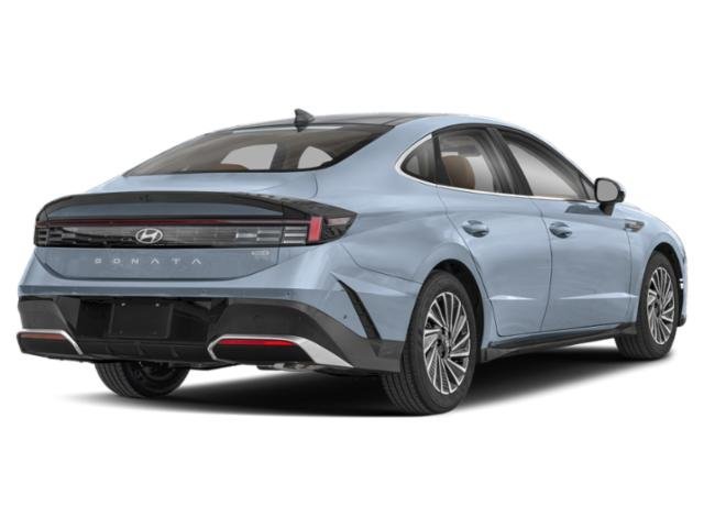 Used 2025 Transmission Blue Hyundai Limited image 2