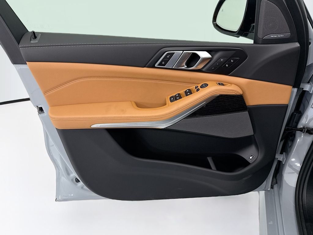 New 2026 Gray Metallic BMW xDrive50e image 23