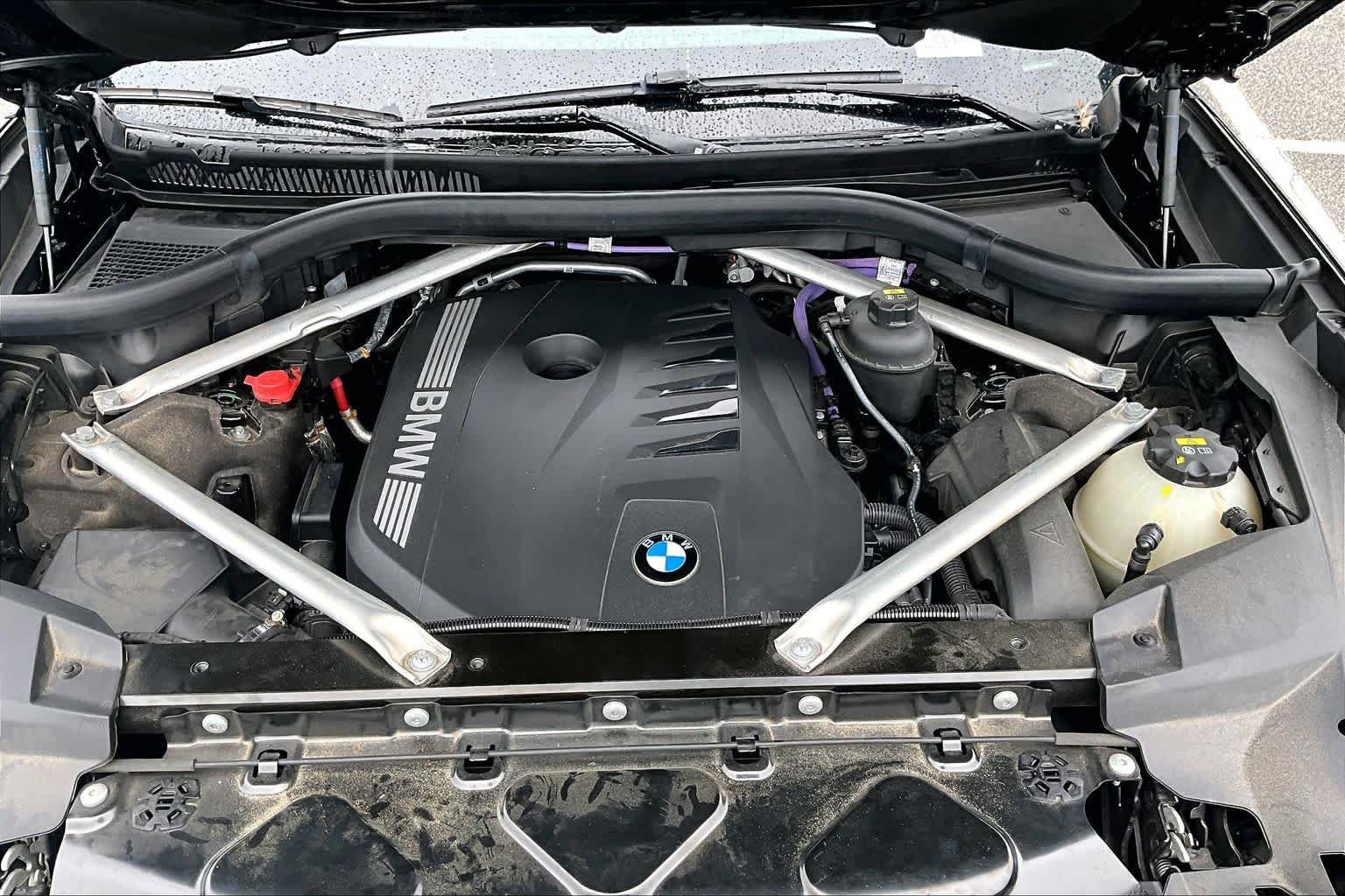 Used 2023 Black Sapphire Metallic BMW xDrive40i image 32