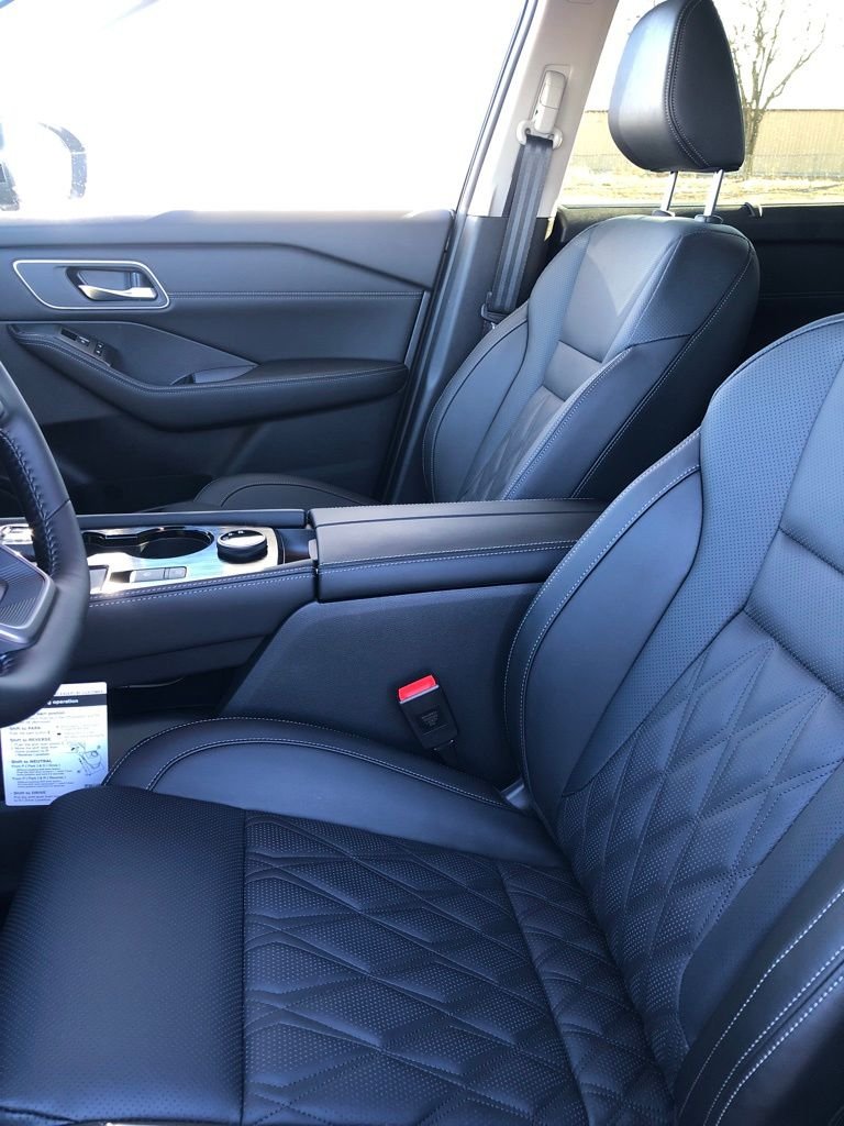 2026 Nissan Rogue Platinum - Photo 9