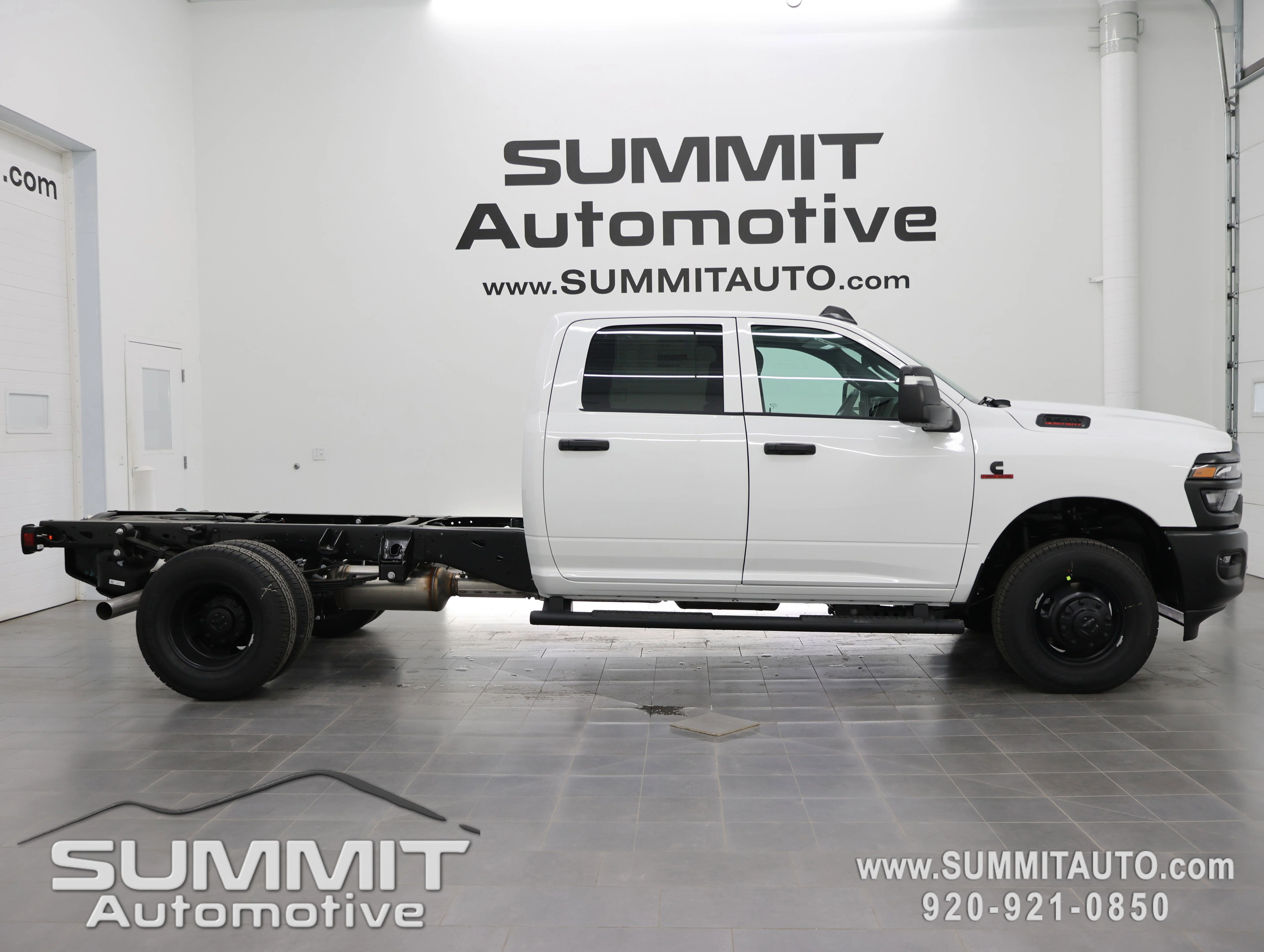 2026 RAM 3500 Tradesman 4X4 Crew Cab's photo