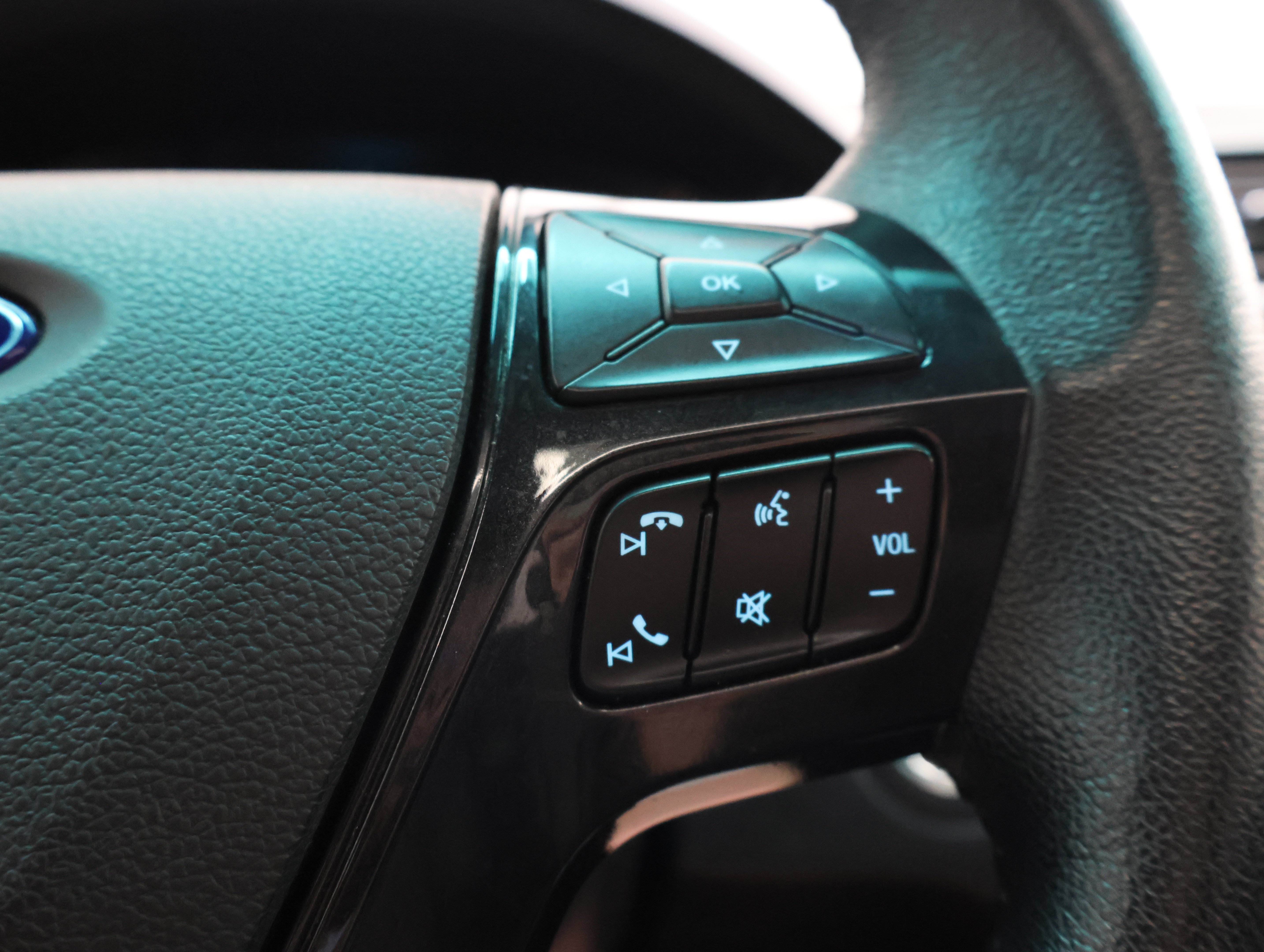Used 2017  Ford XLT image 15