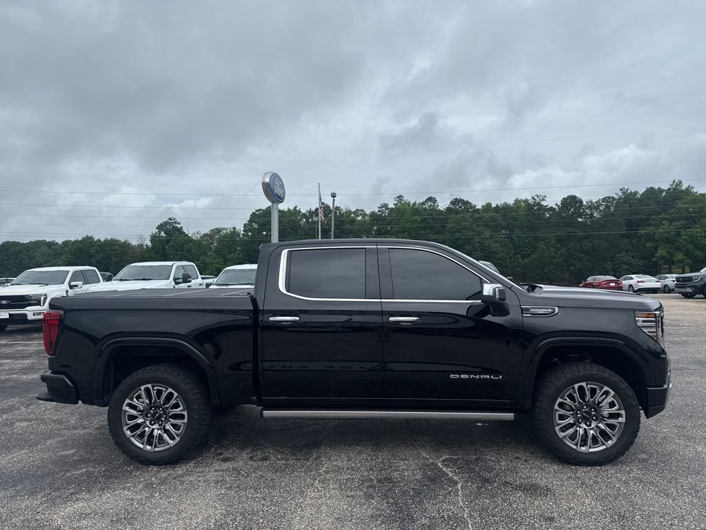 Used 2025 Black GMC Denali Ultimate image 31