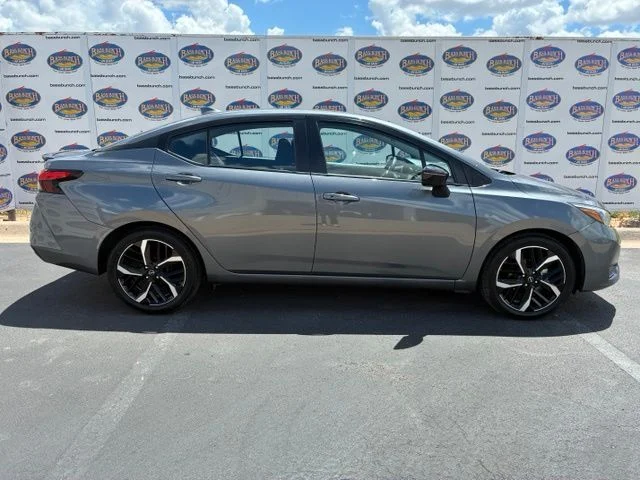 2024 Nissan Versa 1.6 SR