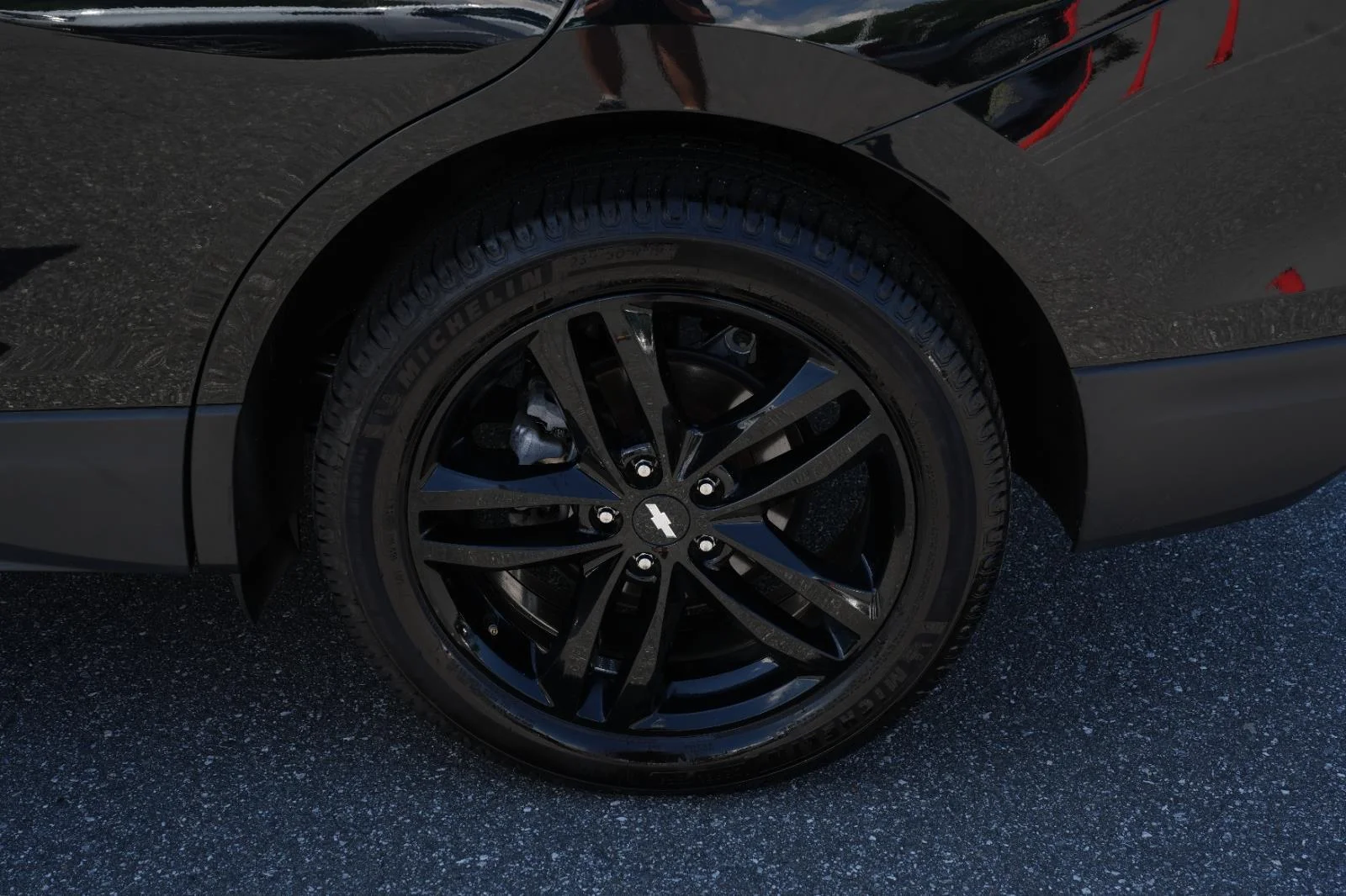 Used 2021 MOSAIC BLACK METALLIC Chevrolet LT image 39