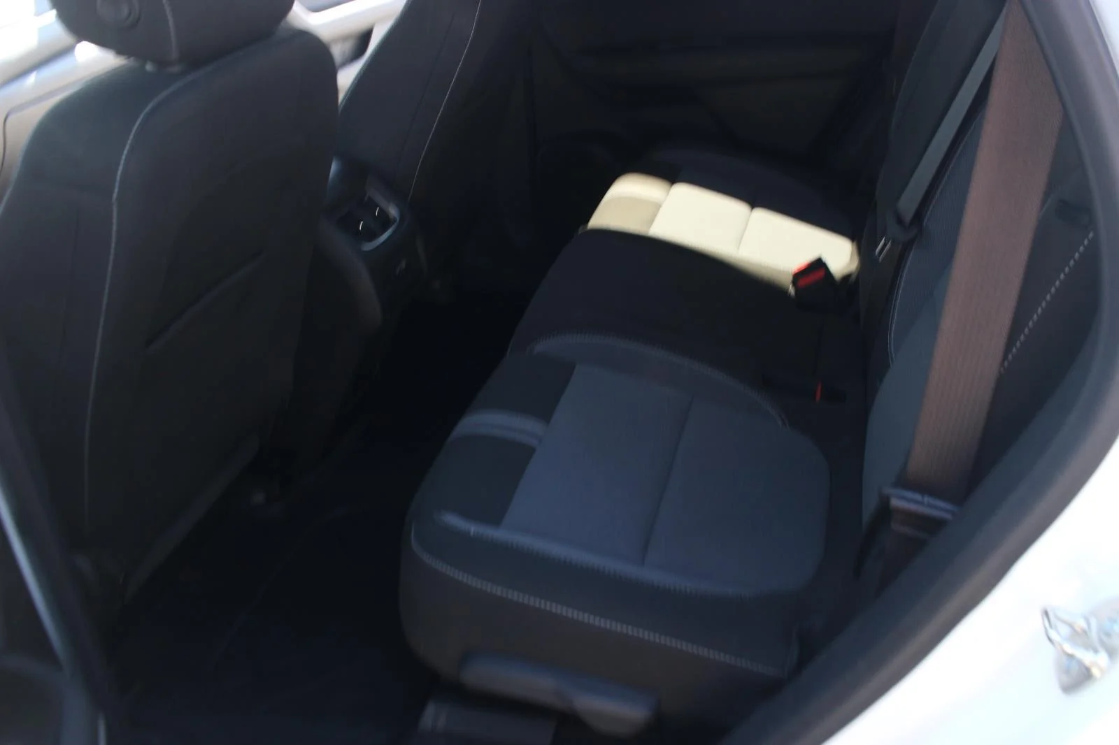 Used 2024 Summit White Chevrolet 2LT image 23