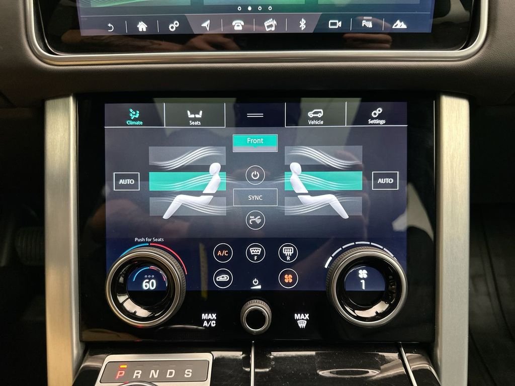 Used 2020  Land Rover HSE image 25
