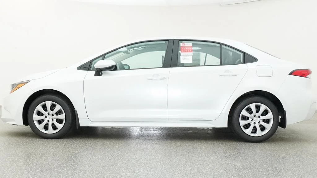 New 2026 Wind Chill Pearl Toyota LE image 21