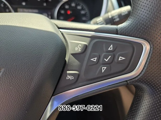 Used 2023 Summit White CHEVROLET LT image 27