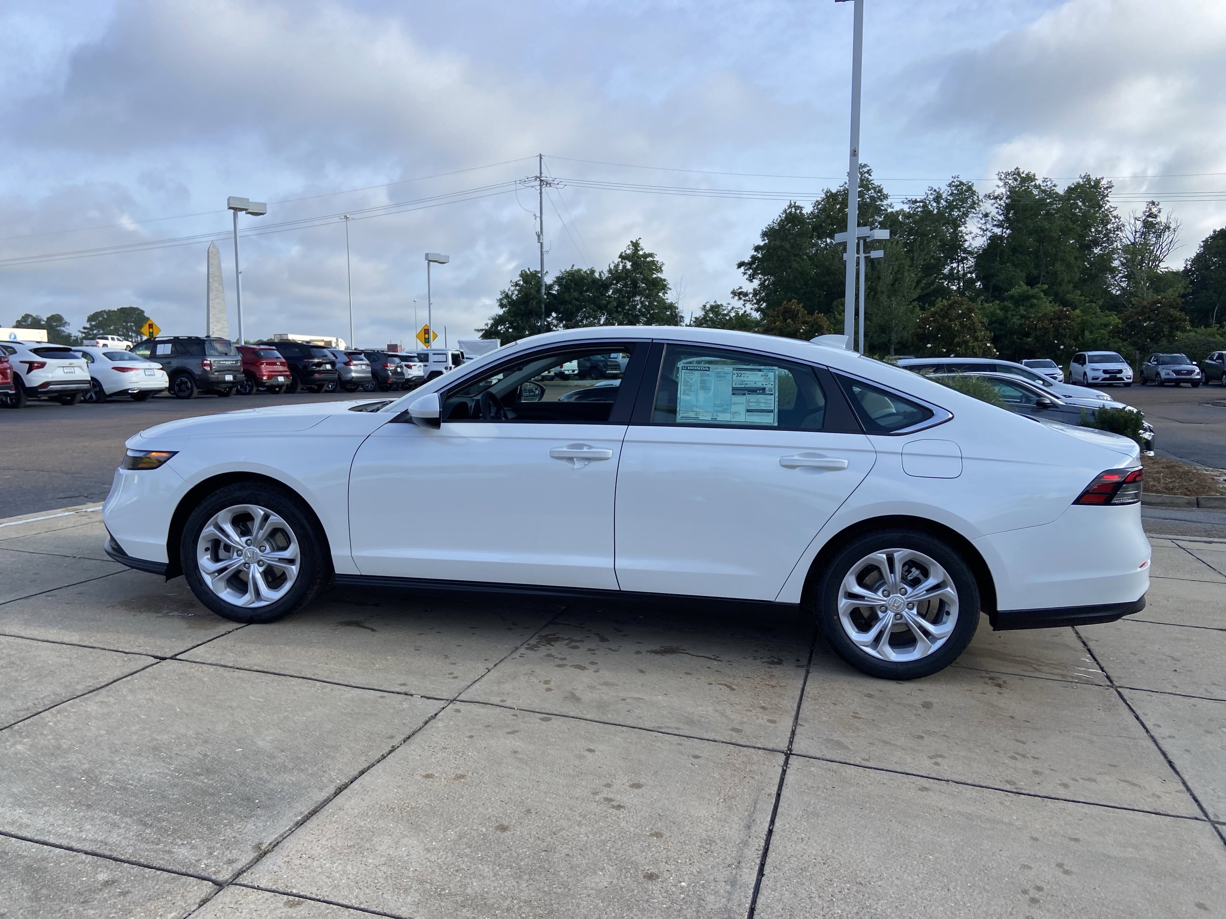 New 2026 Platinum White Pearl Honda LX image 6