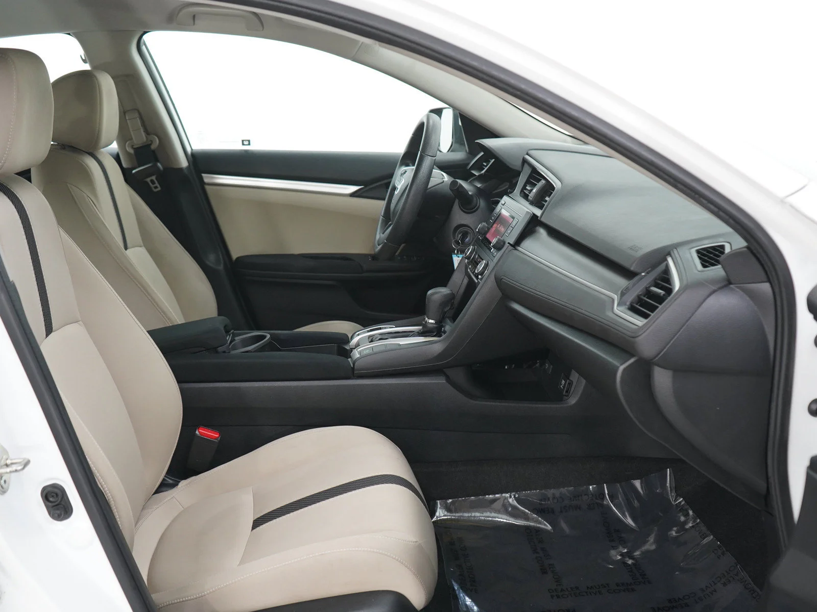 Used 2017 White Honda LX CVT image 11