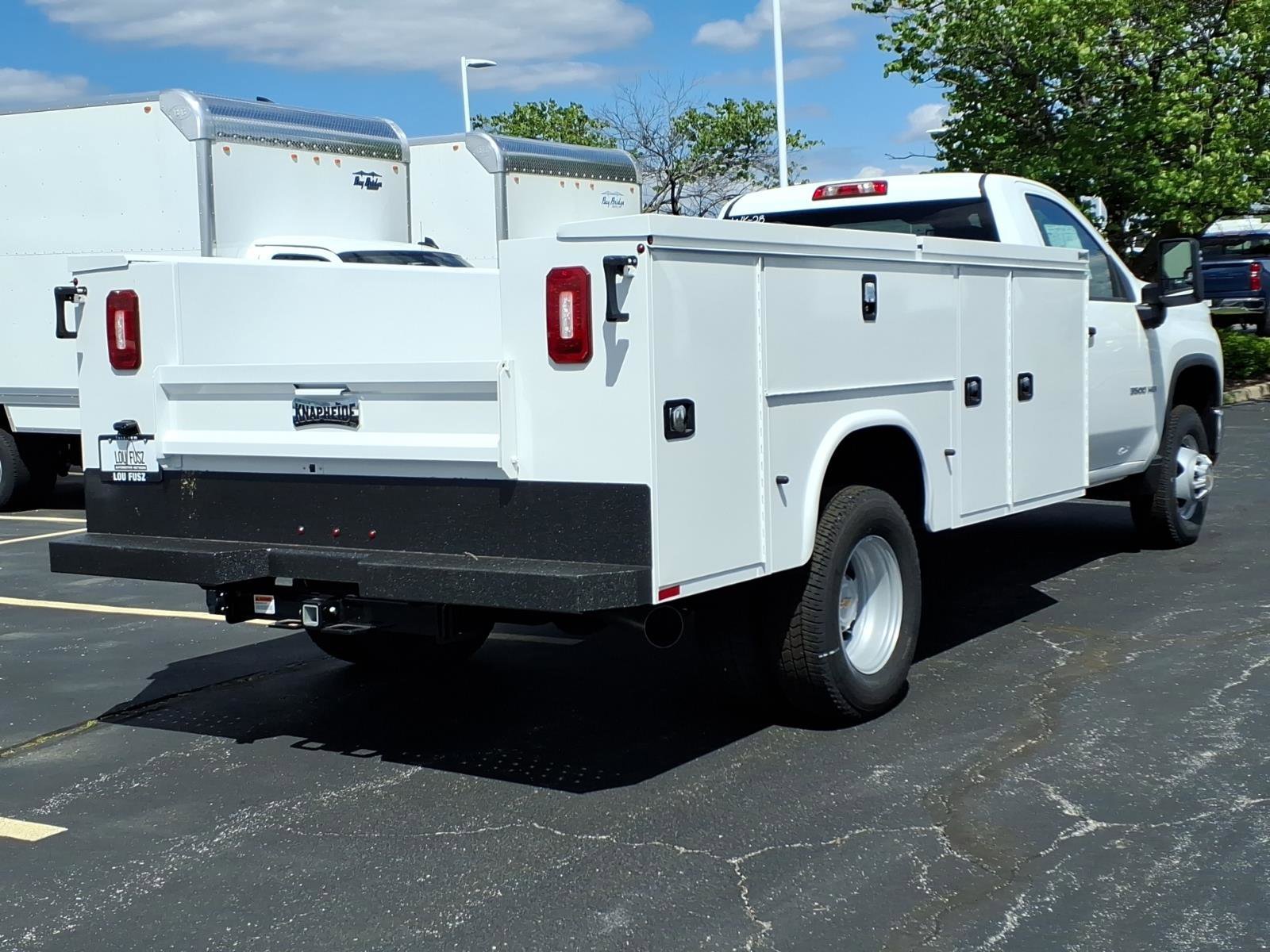New 2026 Summit White Chevrolet Work Truck image 17