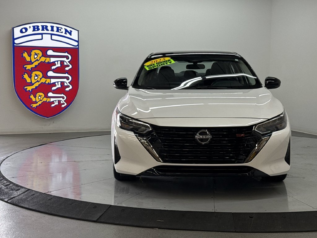 Used 2025 Aspen White Nissan SR image 10