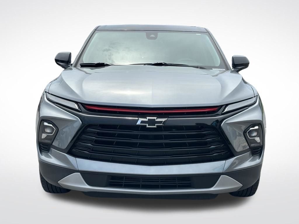 Used 2023 Gray Chevrolet LT image 9