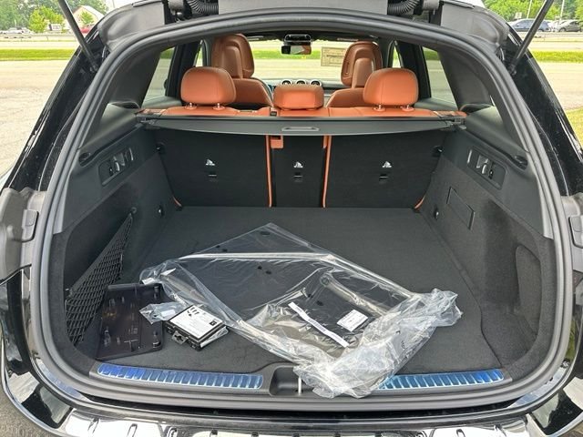 New 2026 Black Mercedes-Benz GLC 300 image 33