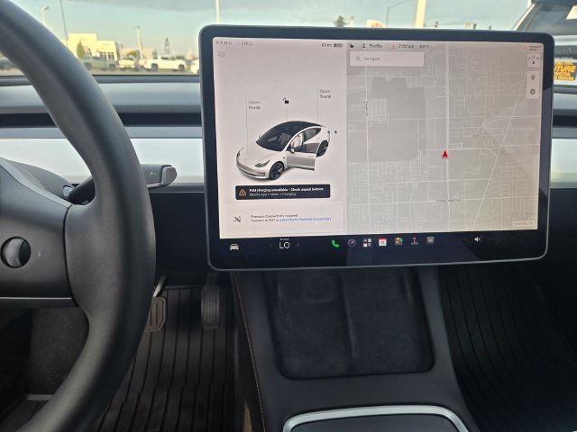 Used 2021 White Tesla Long Range image 12