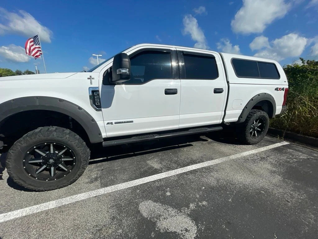 Used 2017 White Ford XLT image 5