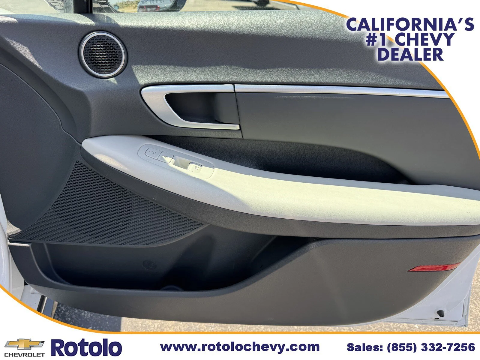 Used 2024 Serenity White Hyundai SEL image 9