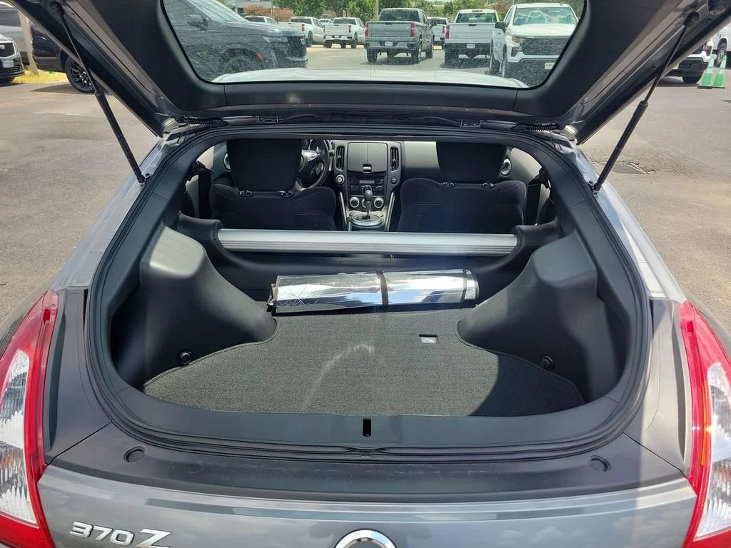 Used 2011 Gray Nissan 2dr Cpe Auto image 21