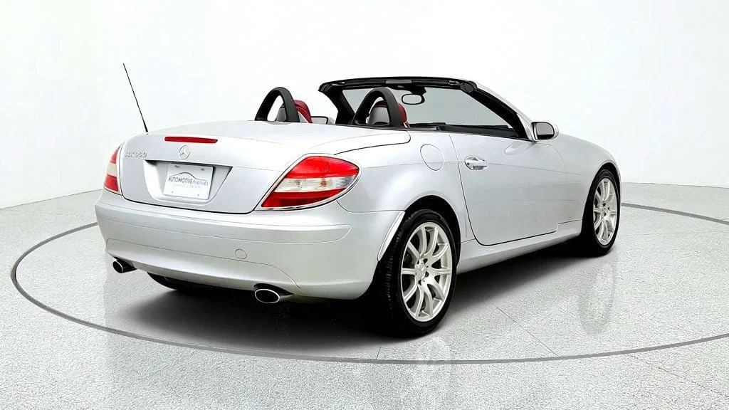 Used 2005 Iridium Silver Metallic Mercedes-Benz SLK350 Roadster 3.5L w/ Driver Adaptive Transmission & Wood Trim image 5