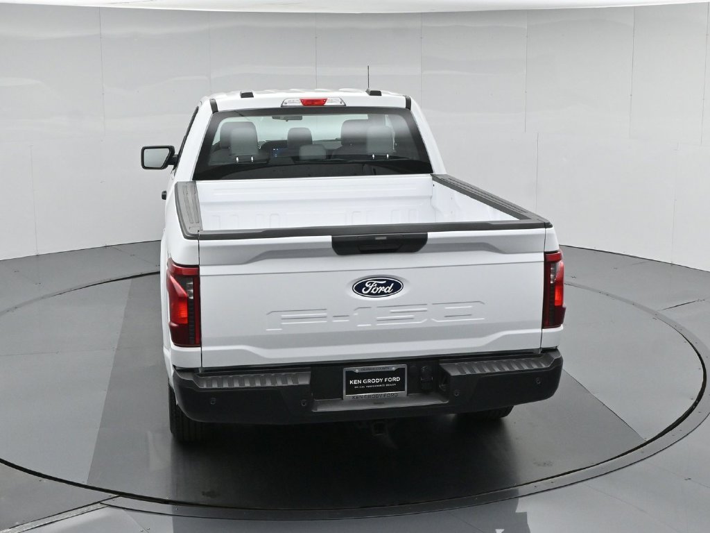 New 2026 Oxford White Ford XL image 40