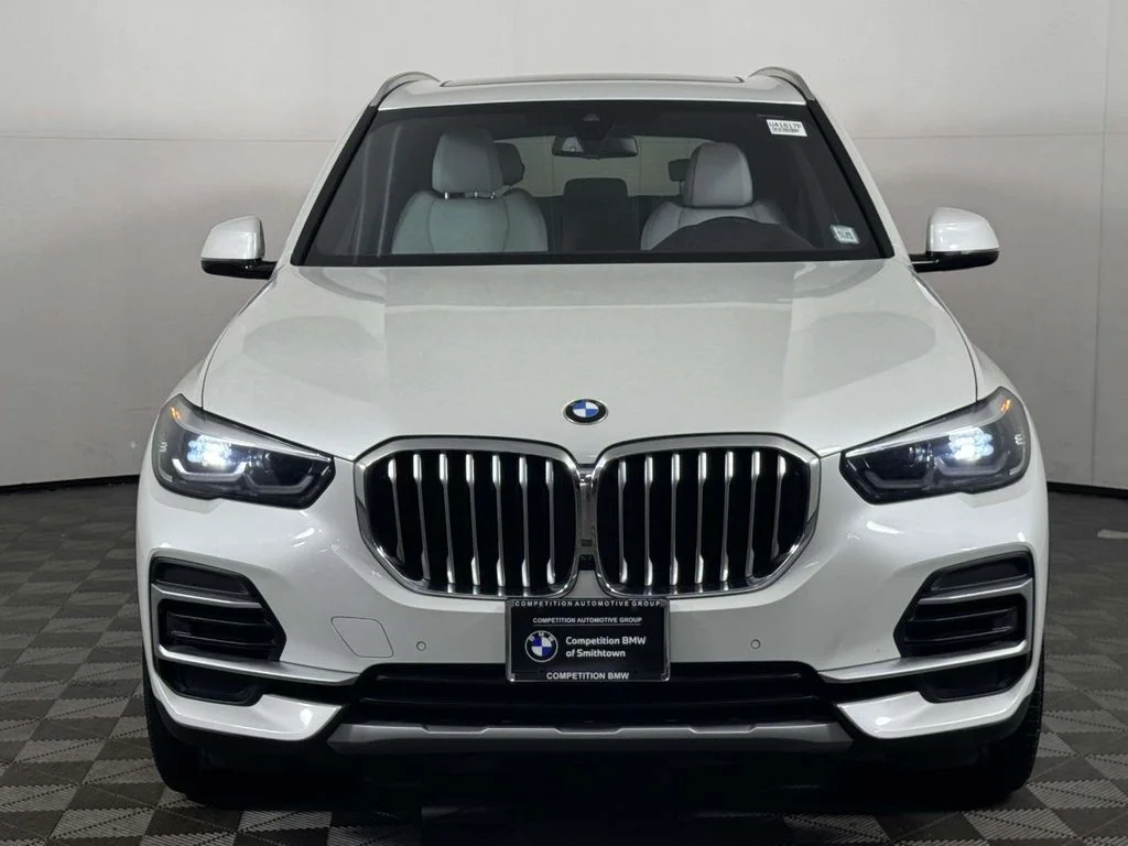 Certified Used 2023 White BMW xDrive40i image 6