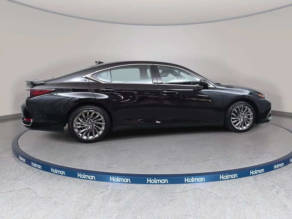 Certified Used 2025 Black Lexus 300h Luxury image 5