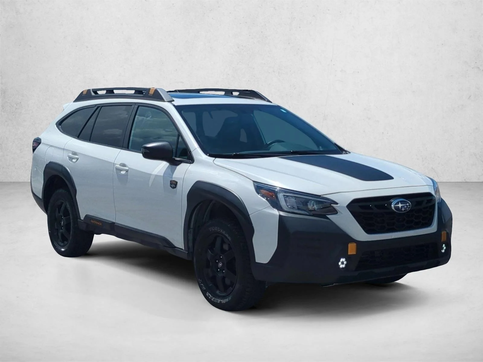 Used 2023 Crystal White Pearl Subaru Wilderness image 3