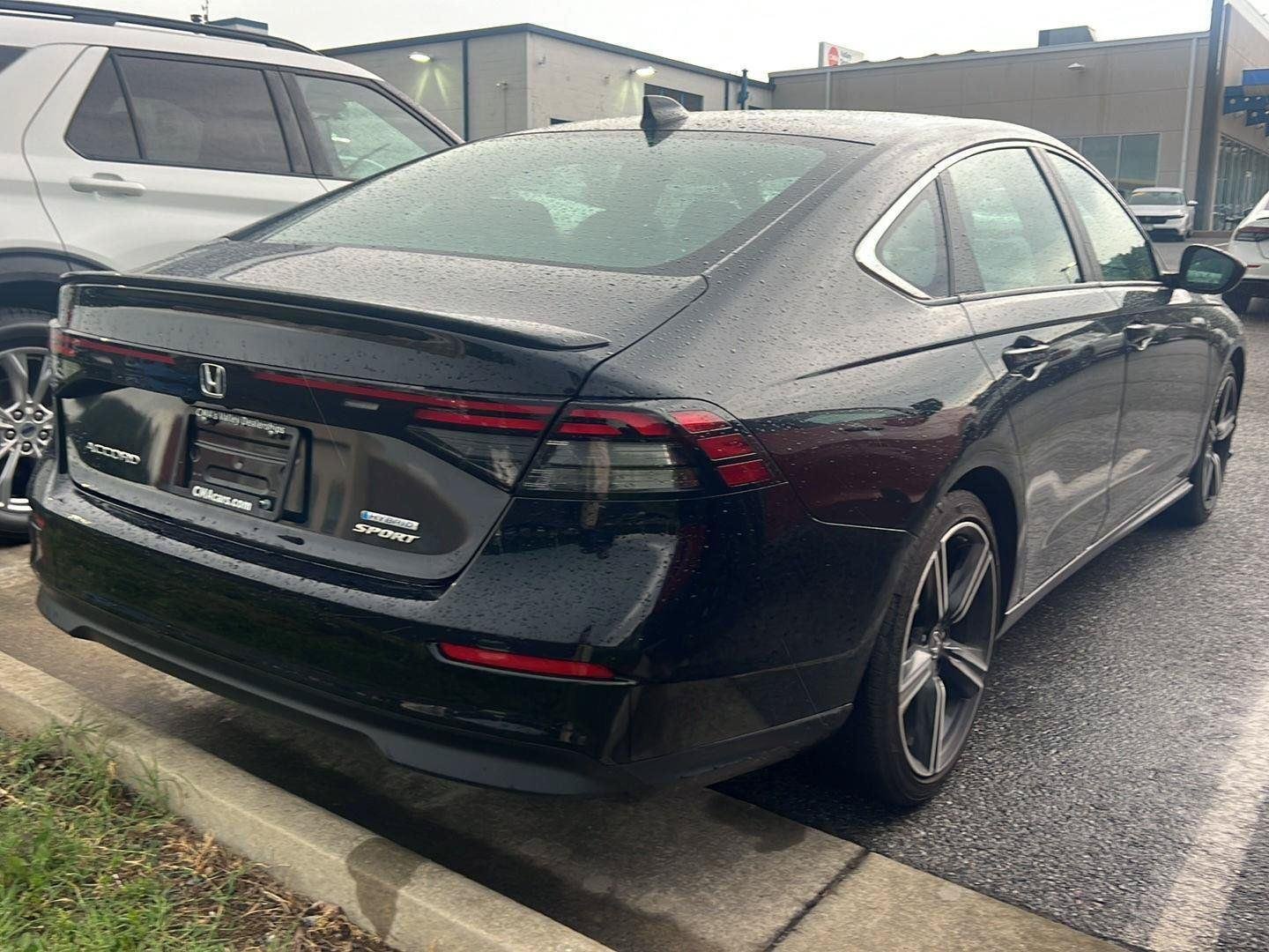 Used 2025 Crystal Black Pearl Honda Sport image 4