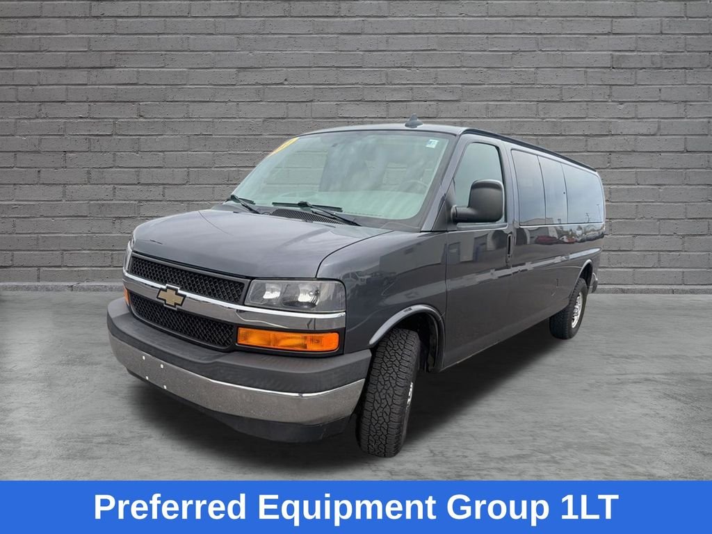 Used 2017 Gray Chevrolet LT image 4