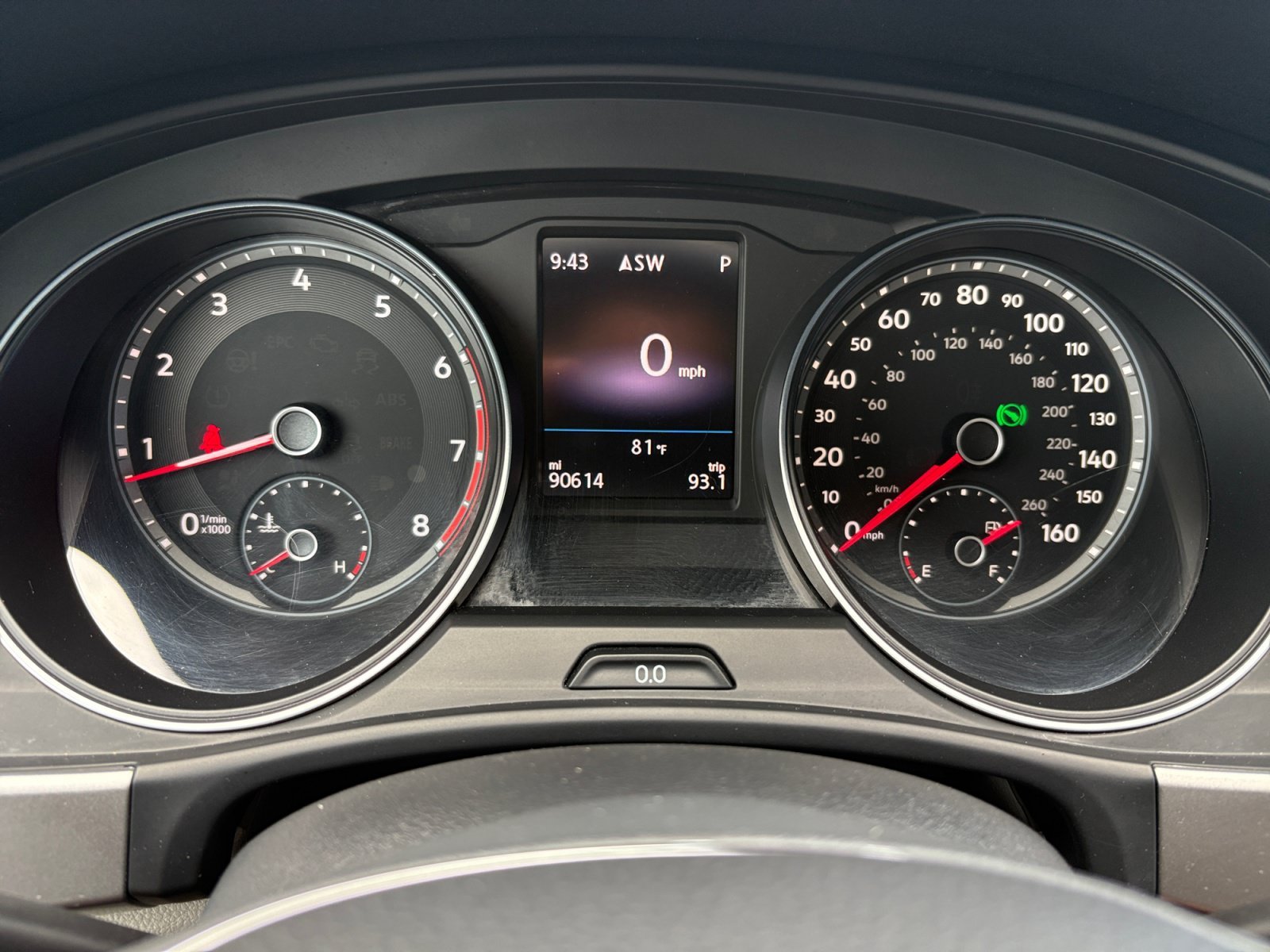 Used 2019 Deep Black Pearl Volkswagen 3.6L V6 SE w/Technology image 18