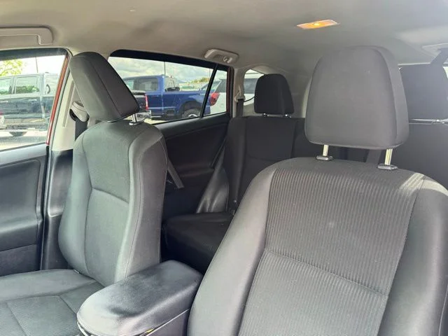 Used 2018 Red Toyota LE image 25