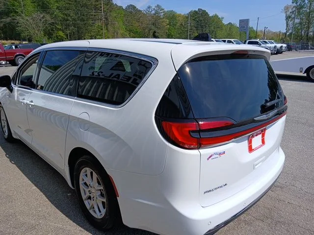 Used 2024 White Chrysler Touring L image 6