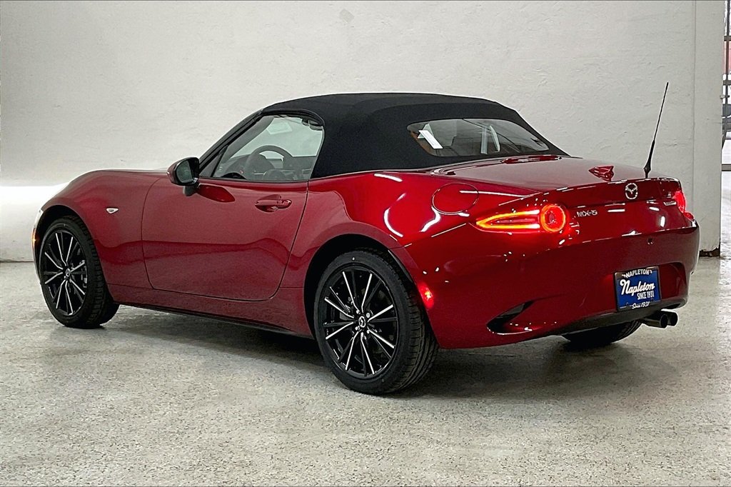 2025 MAZDA MX-5 - Image 2