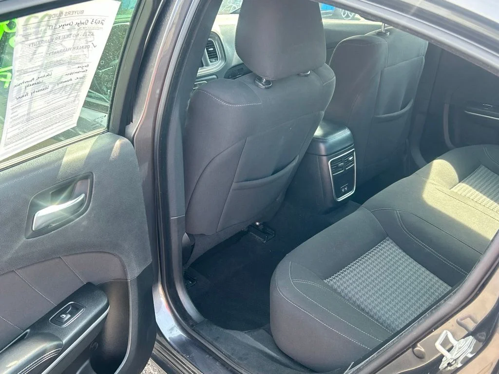 Used 2023 Granite Crystal Clearcoat Metallic Dodge SXT image 15