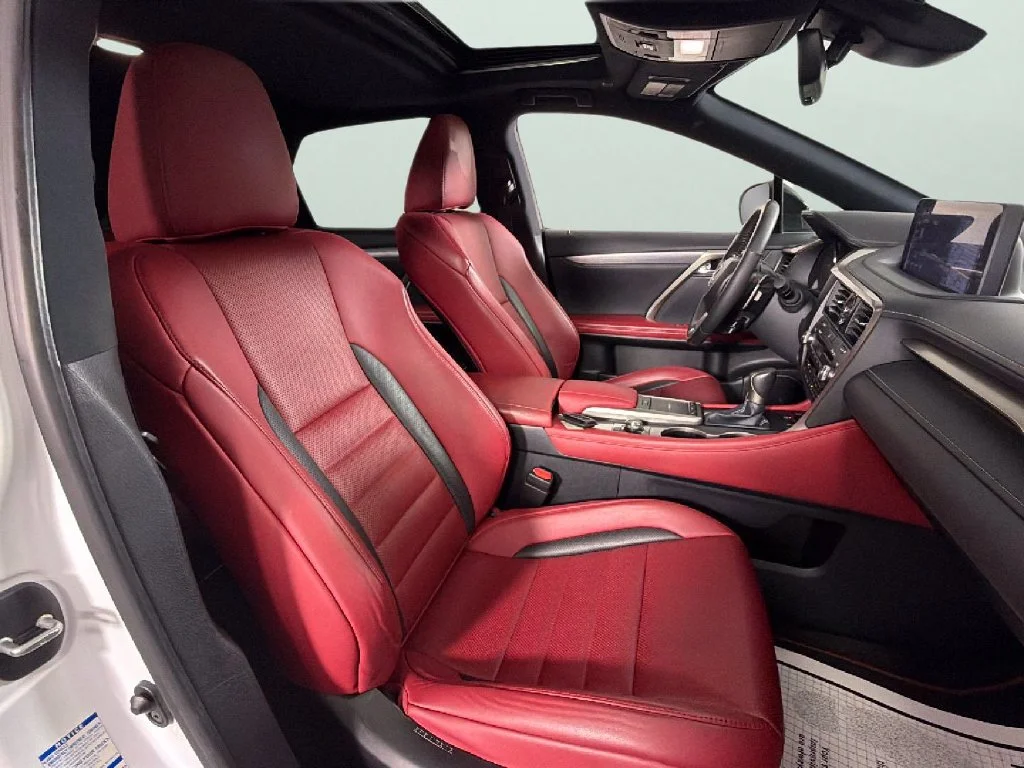 Used 2022 White Lexus F SPORT Handling image 35