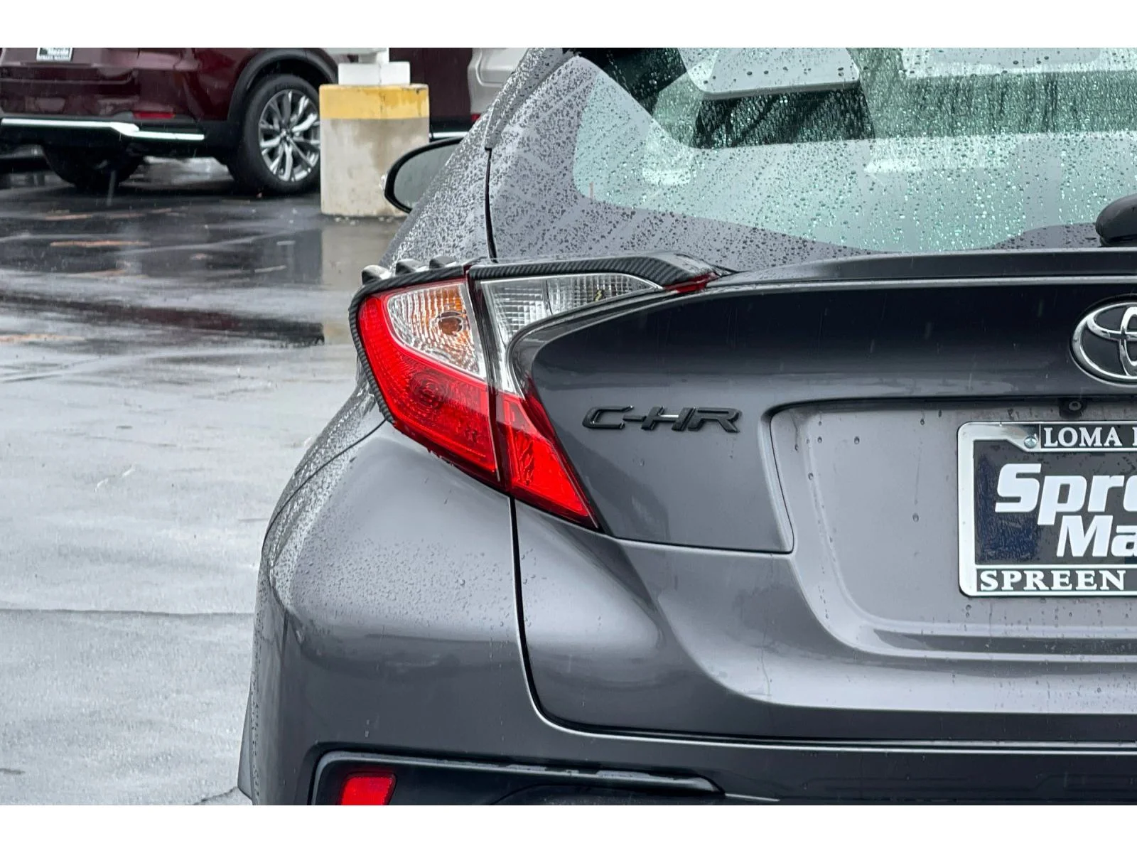 Used 2018 Magnetic Gray Metallic Toyota XLE Premium image 15