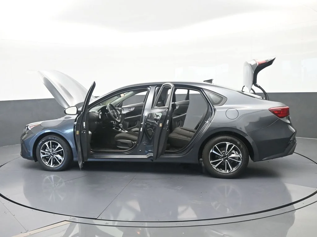 Used 2024 Gravity Gray Kia LXS image 69