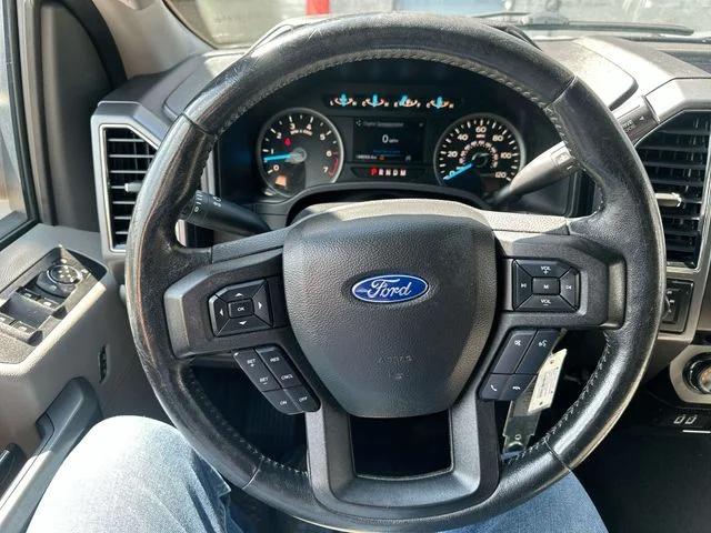 Used 2018 Black Ford XLT image 12