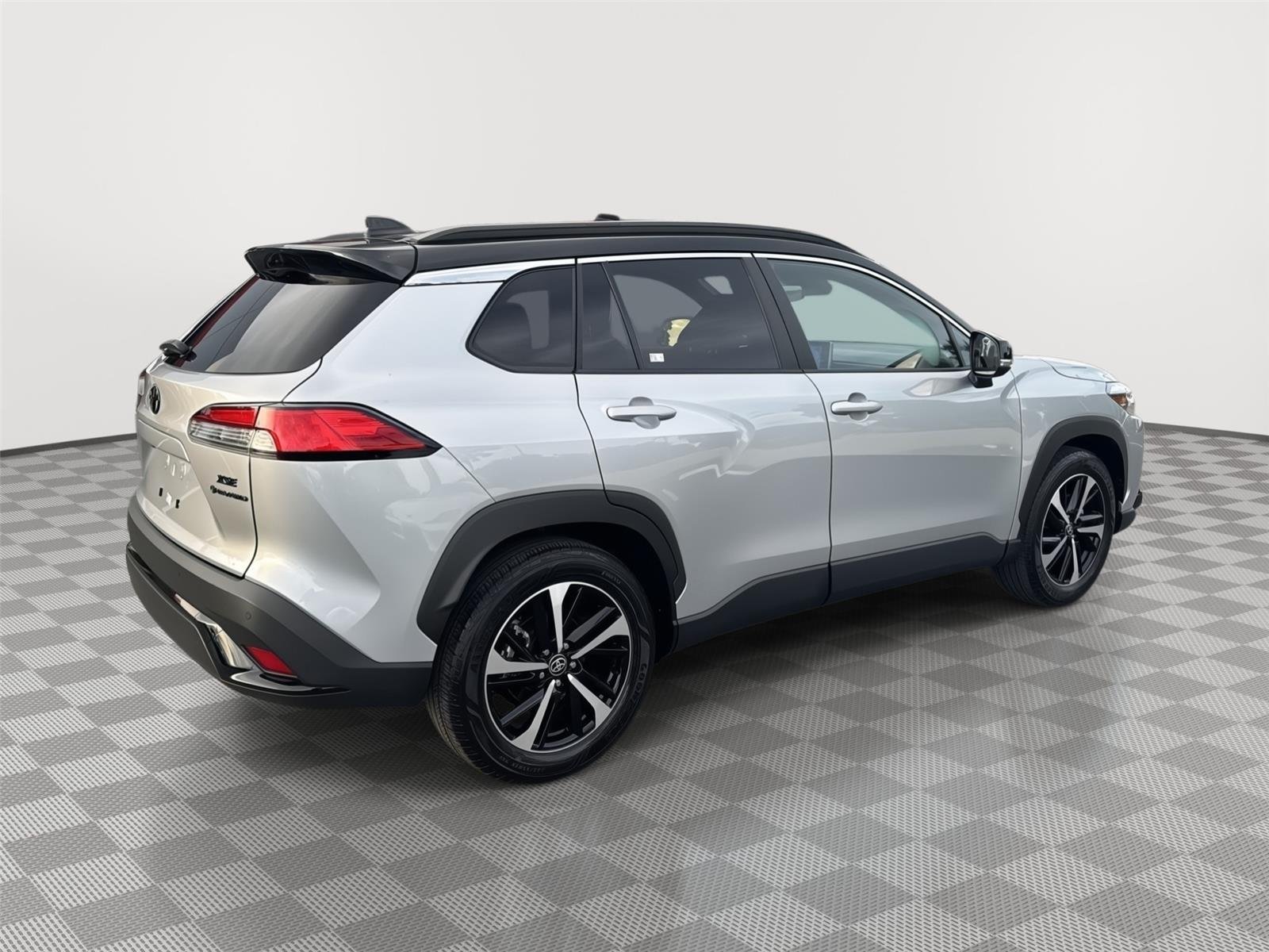Used 2025 Sonic Silver/Jet Black Toyota XSE image 5