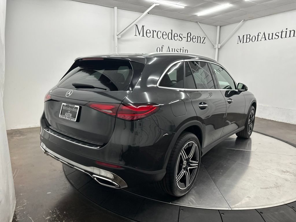 New 2027 Graphite Grey Metallic Mercedes-Benz GLC 300 image 36