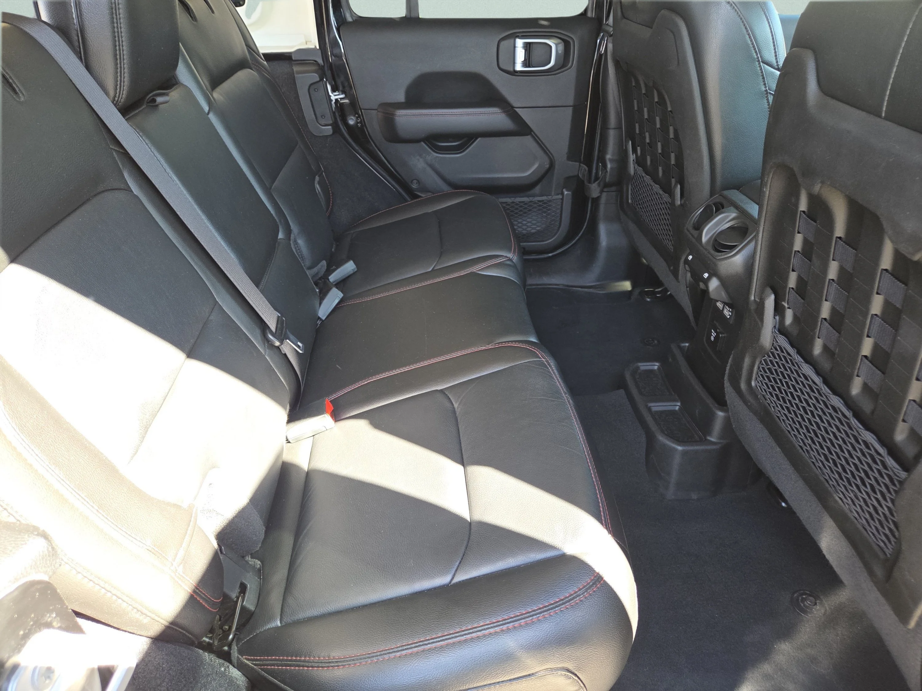 Used 2022 Black Clearcoat Jeep Unlimited Rubicon image 29